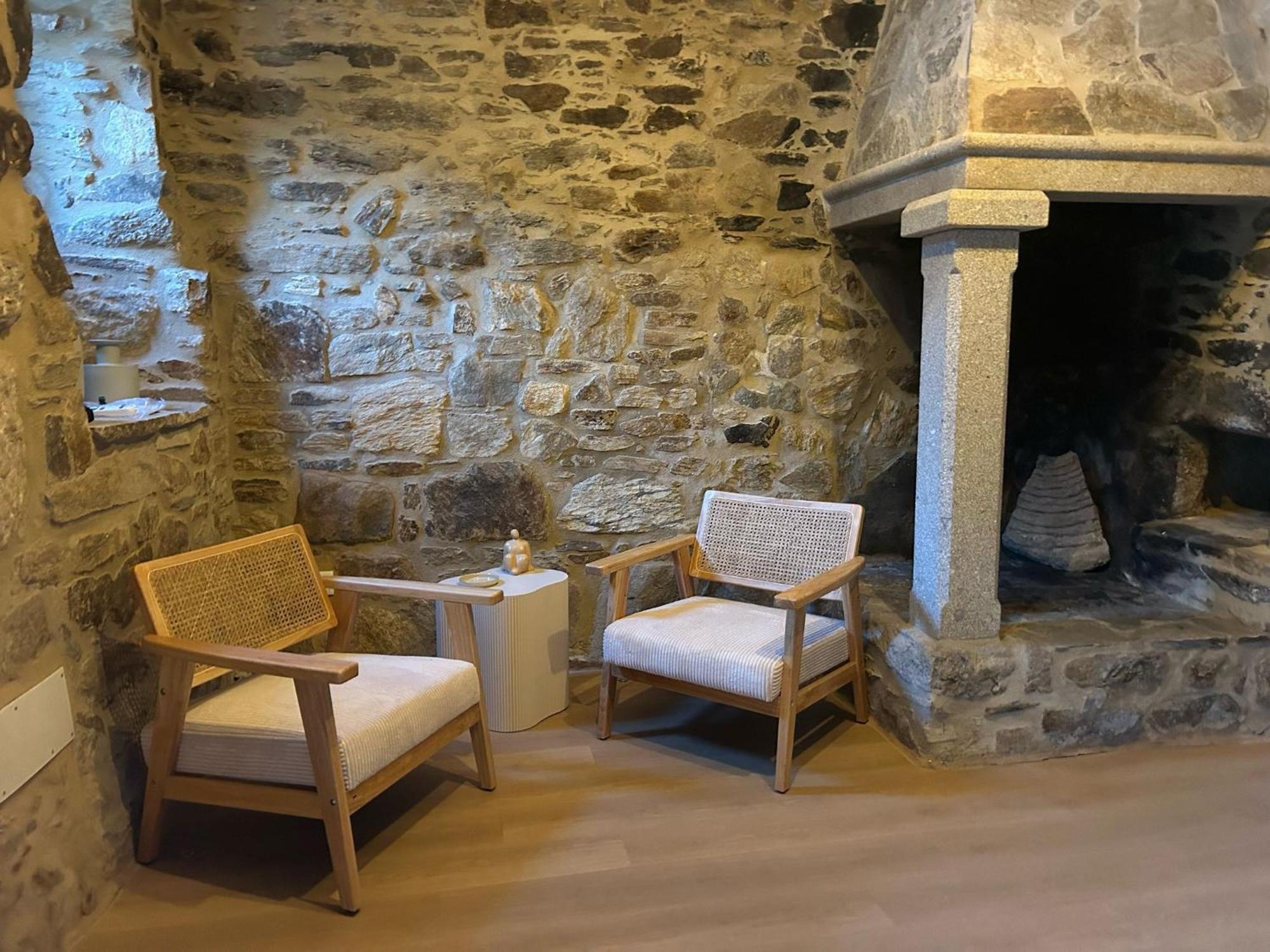 Luar Do Sarela & Suites Conjo Екстериор снимка
