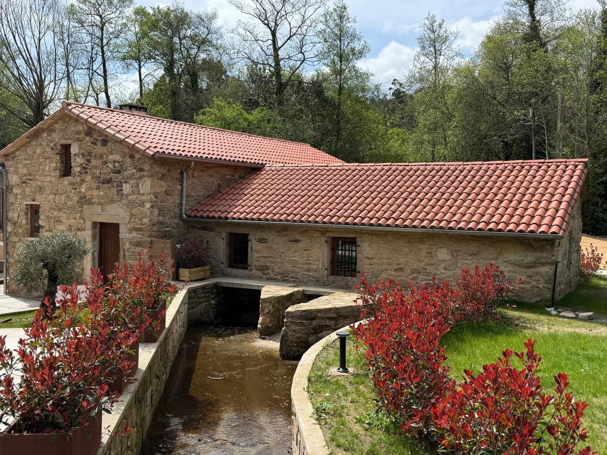 Luar Do Sarela & Suites Conjo Екстериор снимка